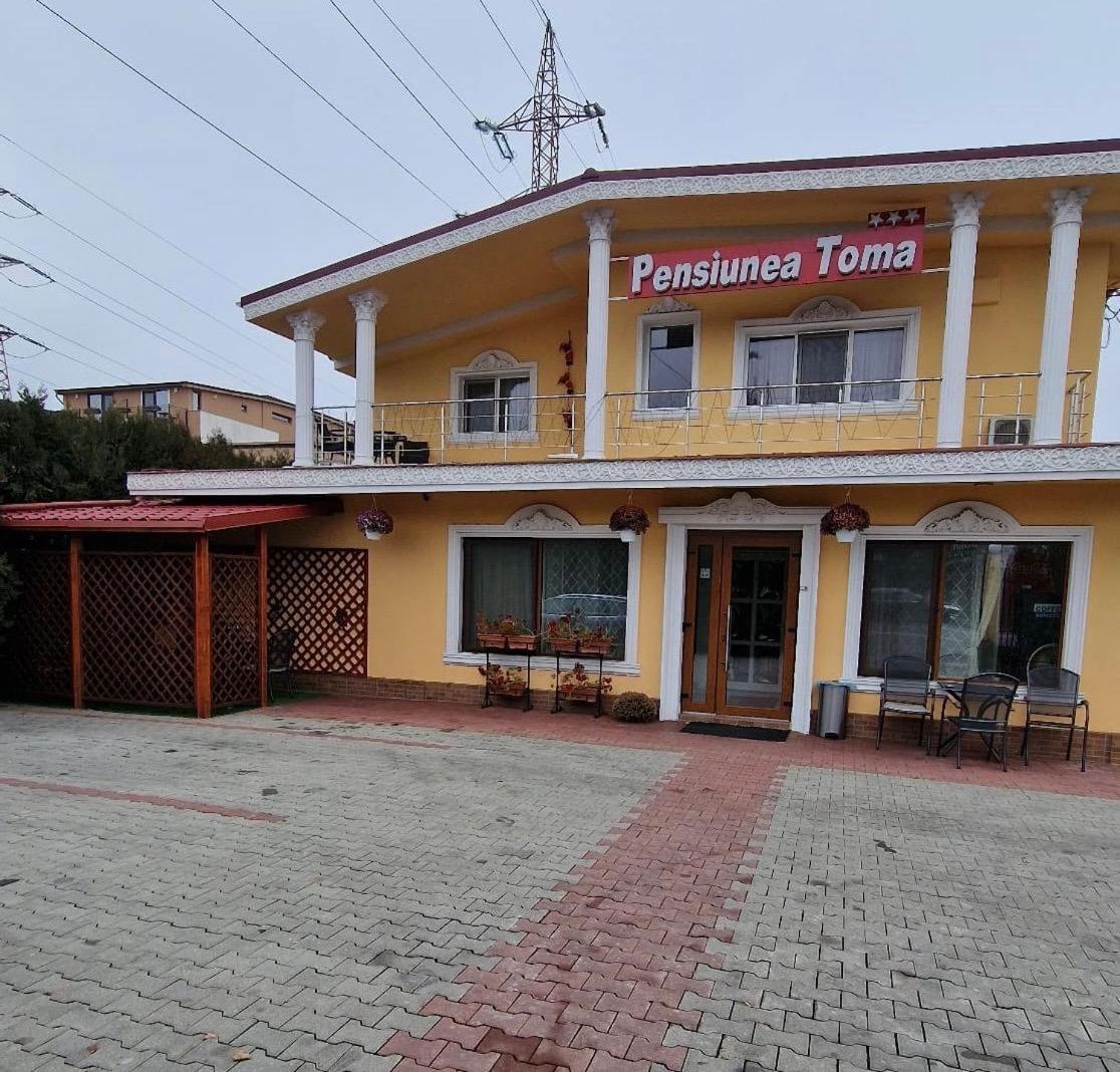 Pensiunea Toma Плоещ Екстериор снимка